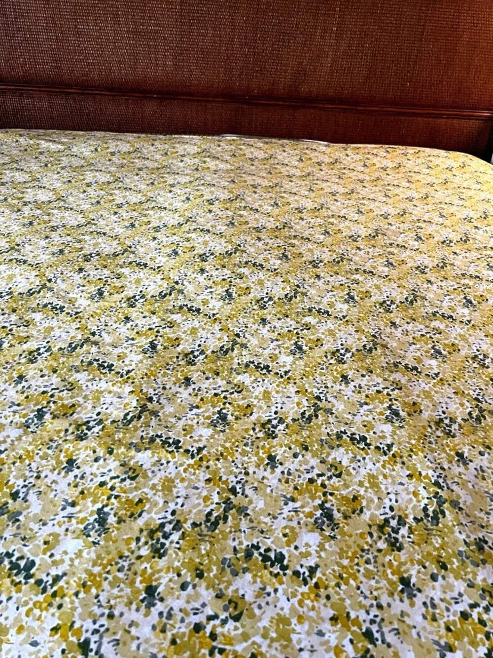 Threshold Full/Queen 100% Organic Cotton Flat Sheet Green Yellow Impressionistic